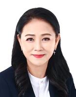 Tina Lo