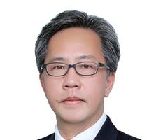 Larry Tan