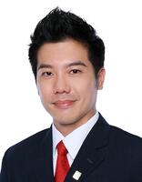 Desmond Yow