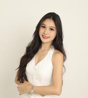 Valerie Kang