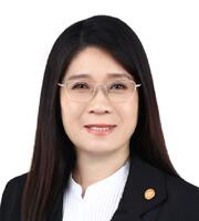 Jolyn Tan