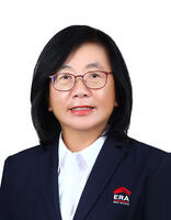 Evelyn Tan