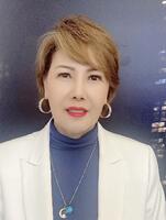 Dorina Lee
