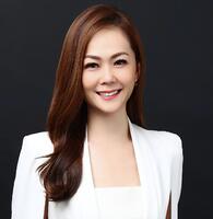Yvone Wee 黄惠霞