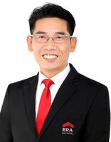 Dennis Kang