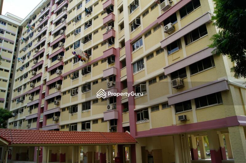 418 Hougang Avenue 8 #0