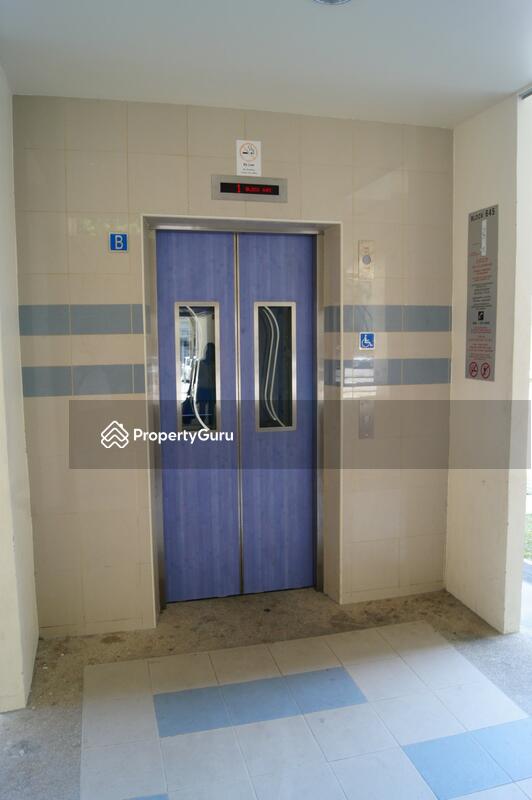 645 Hougang Avenue 8 #0