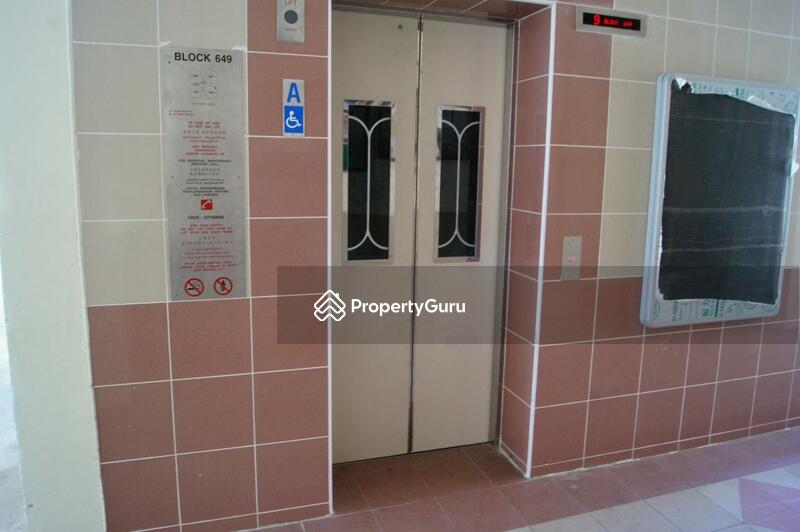 649 Hougang Avenue 8 #0