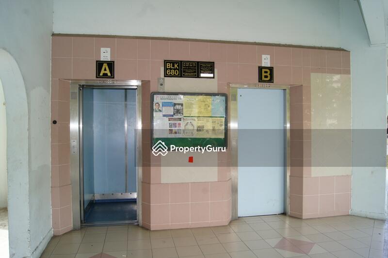 680 Hougang Avenue 8 #0