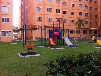 Kantan Court
