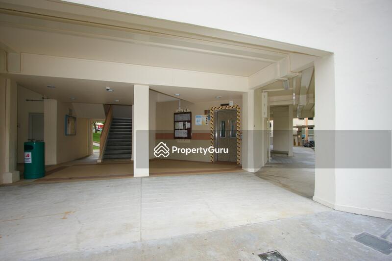 215 Serangoon Avenue 4 #0