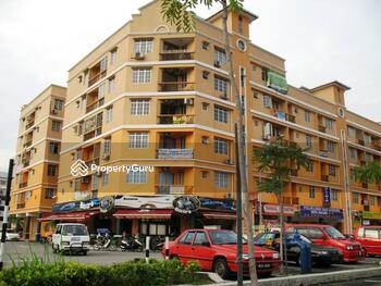 Hata Square Apartment