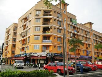 Hata Square Apartment