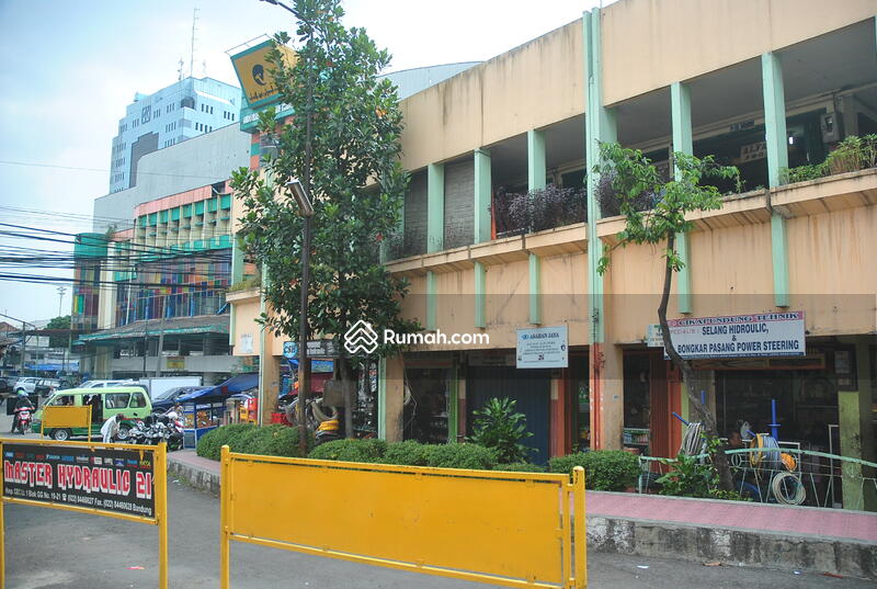 Detail Cikapundung Elektronik Center di Bandung