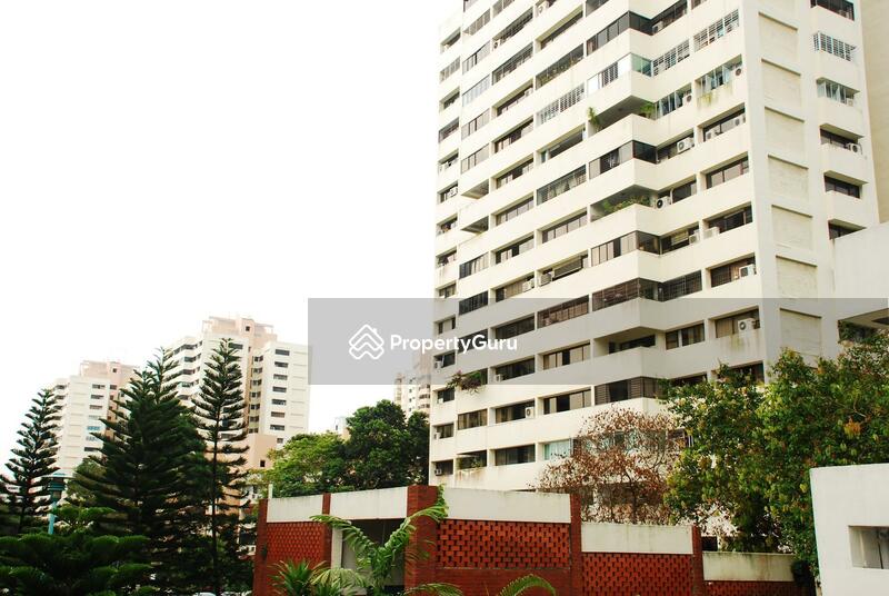 Pine Grove Condominium Details in Clementi Park / Upper Bukit Timah